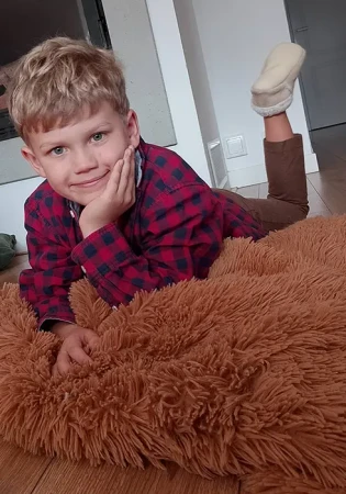 Zimowe bambosze zamszowe WINTER BAREFOOT BEŻOWE z futerkiem i podeszwą kauczukową