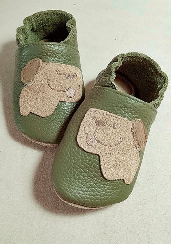 Przejdź do produktu Kapcie dziecięce Barefoot SOFT  - PIES BAZYL zielone khaki