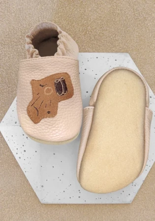 Kapcie barefoot z włoskiej skóry z kauczukową podeszwą marki funky-monkey