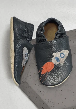 Marka funky monkey Kapcie barefoot z włoskiej skóry z zamszową podeszwą