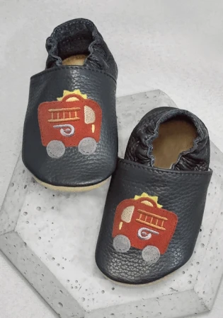 Marka funky monkey Kapcie barefoot z włoskiej skóry z zamszową podeszwą