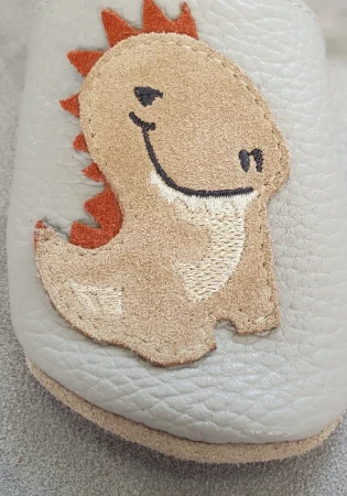 Kapcie barefoot z włoskiej skóry z kauczukową podeszwą marki funky-monkey