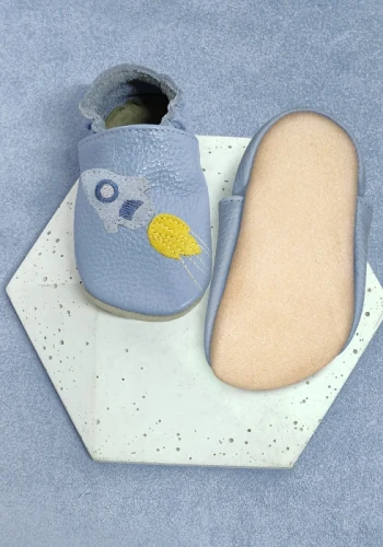 Przejdź do produktu Kapcie dziecięce Barefoot PRO antypoślizgowe RAKIETA błękitne niebieskie