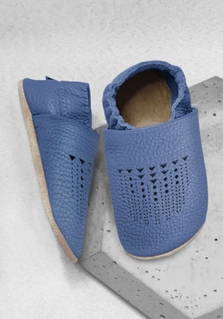 Funky-Monkey barefoot ze skóry naturalnej w kolorze granatowym z zamszową podeszwą zero drop idealne do żłobka i przedszkola, lekkie i oddychające, perforowane sandałki