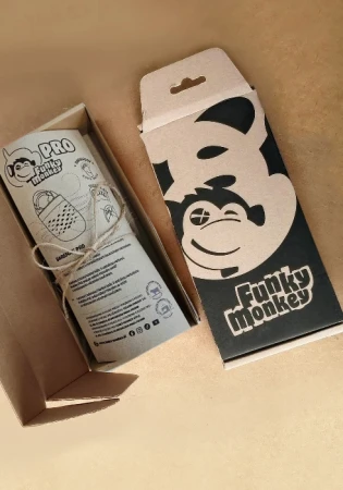 Kapcie barefoot marki Funky-Monkey kartonowe pudełko eko