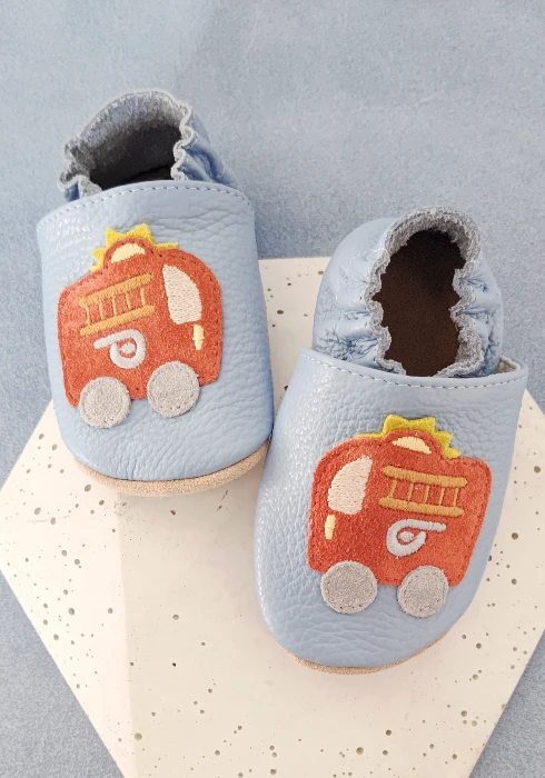 Kapcie barefoot z włoskiej skóry z kauczukową podeszwą marki funky-monkey