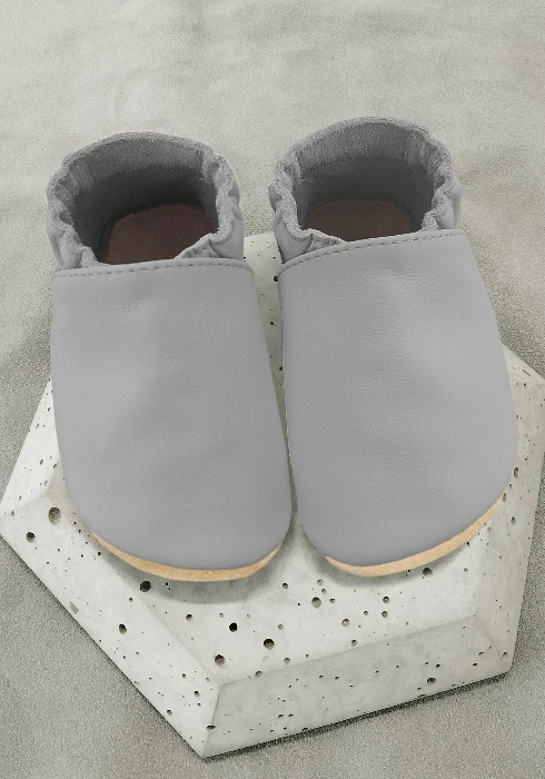 kapcie barefoot z gładkiej włoskiej skóry w kolorze niebieskim z kauczukową podeszwą