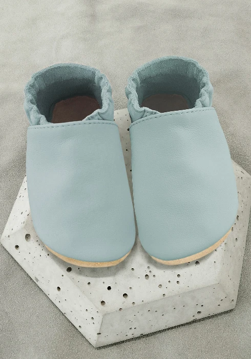 MIĘTOWE kapcie barefoot marki funky-monkey z włoskiej skóry z kauczukową antypoślizgowa podeszwą.